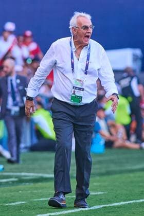 RECORD DATE NOT STATED Copa America USA 2024 Peru vs Canada Jorge Fossati head coach of Peru during the game between Peru and Canada as part of the CONMEBOL Copa America USA 2024 group A, at Childrens Mercy Park Stadium, on June 25, 2024 in Kansas City, Kansas, United States. KANSAS CITY KANSAS UNITED STATES  Copyright: xJONATHANxDUENASx 20240625190132_CA_GA_2024_PER_CAN_FOSSATI189