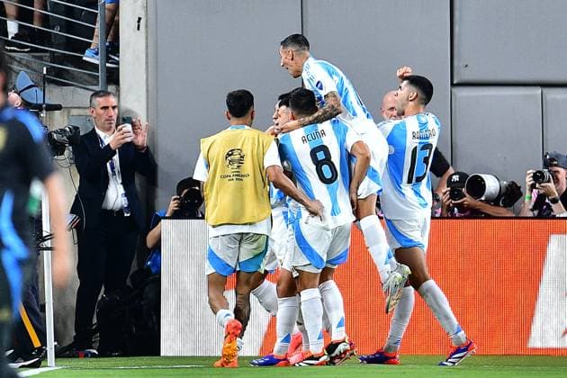 RECORD DATE NOT STATED Copa America USA 2024 Chile 0-1 Argentina Lautaro Martinez celebrates his goal 0-1 of Argentina during the game between Chile and Argentina as part of the CONMEBOL Copa America USA 2024 group A, at MetLife Stadium, on June 25, 2024 in East Rutherford, New Jersey, United States. EAST RUTHERFORD NEW JERSEY UNITED STATES  Copyright: xAdrianxMaciasx 20240625220848_CA_GA_2024_CHI_ARG_MARTINEZ83