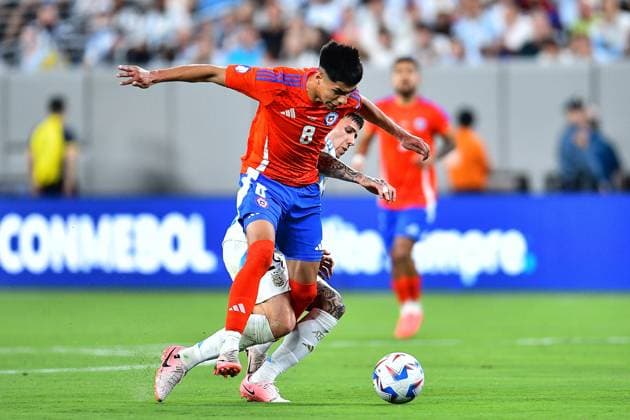 RECORD DATE NOT STATED Copa America USA 2024 Chile 0-1 Argentina Dario Osorio of Chile during the game between Chile and Argentina as part of the CONMEBOL Copa America USA 2024 group A, at MetLife Stadium, on June 25, 2024 in East Rutherford, New Jersey, United States. EAST RUTHERFORD NEW JERSEY UNITED STATES  Copyright: xAdrianxMaciasx 20240625222106_CA_GA_2024_CHI_ARG_OSORIO100