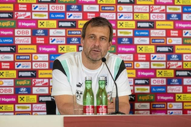 Fussball, Herren, Saison 2023 2024, EM 2024 in Deutschland, Pressekonferenz der Nationalelf von Österreich im ÖFB Media Center Berlin (Marshall-Haus Messe Berlin), ÖFB-Sprecher Thomas Truskesitz, 26.06. 2024, Copyright: xMatthiasxKochx