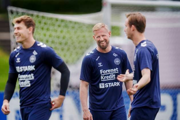 Danish goalkeepers Kasper Schmeichel (C) Frederik Roennow (R) and Mads Hermansen during the national team, Nationalteam s training in Freudenstadt, Germany Wednesday June 26, 2024. (Photo: Liselotte Sabroe Ritzau Scanpix) , Freudenstadt Tyskland Copyright: Ritzau Scanpix LiselottexSabroex spdk20240626-163335-L
