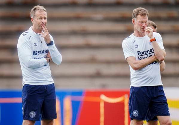 Danish coach Kasper Hjulmand (L) and assistant coach Morten Wieghorst during the national team, Nationalteam s training in Freudenstadt, Germany Wednesday, June 26, 2024. (Photo: Liselotte Sabroe Ritzau Scanpix) , Freudenstadt Tyskland Copyright: Ritzau Scanpix LiselottexSabroex spdk20240626-163444-L