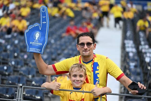 FRANKFURT AM MAIN, GERMANY - JUNE 26: Romania fans during the UEFA EURO, EM, Europameisterschaft,Fussball 2024 group stage match between Slovakia and Romania at Frankfurt Arena on June 26, 2024 in Frankfurt am Main, Germany. Photo by Sebastian Frej Slovakia v Romania: Group E - UEFA EURO 2024 Copyright: xSebastianxFrejx