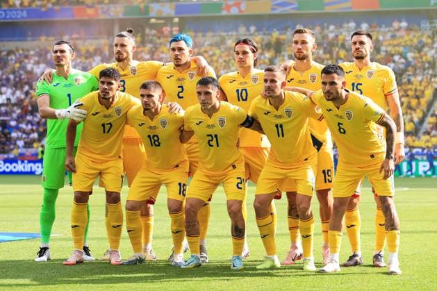 Football - UEFA EURO, EM, Europameisterschaft,Fussball 2024 - Group E - Slovakia v Romania 26th June 2024 - UEFA EURO 2024 - Group E - Slovakia v Romania - The Romania team pose for a photo - Photo: Simon Stacpoole Offside. Frankfurt Germany Copyright: xSimonxStacpoolexOffside