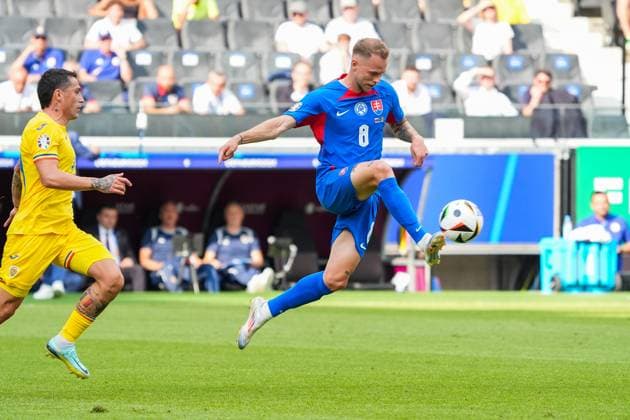 Ondrej Duda (Slowakei, Slovakia, 08) - Frankfurt 26.06.2024: Slowakei vs. Rumänien, EURO2024 M33 Gruppe E, EM-Arena Frankfurt