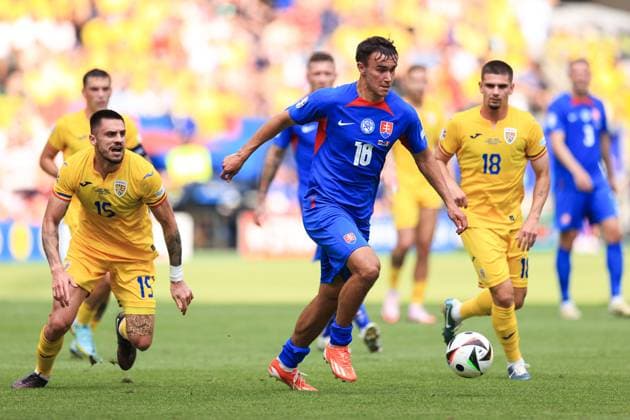 Football - UEFA EURO, EM, Europameisterschaft,Fussball 2024 - Group E - Slovakia v Romania 26th June 2024 - UEFA EURO 2024 - Group E - Slovakia v Romania - David Strelec of Slovakia - Photo: Simon Stacpoole Offside. Frankfurt Germany Copyright: xSimonxStacpoolexOffside
