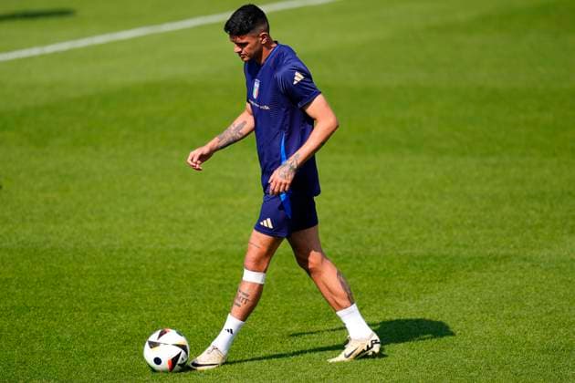 Italy& x2019;s Raoul Bellanova during training session at the base camp in Iserlohn on June 26, 2024, UEFA EURO, EM, Europameisterschaft,Fussball 2024, Iserlohn, Germany - - Soccer .  Copyright: xFabioxFerrari LaPressex
