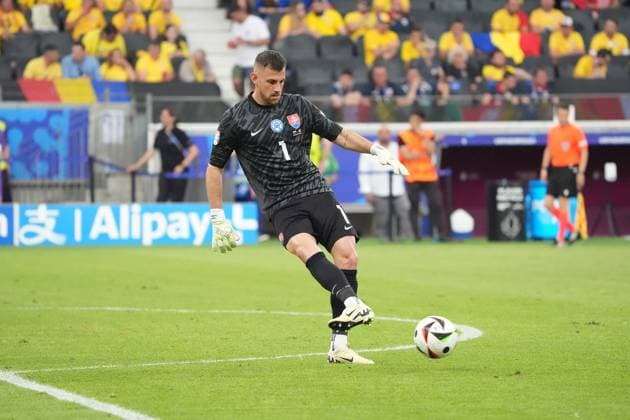 Torwart Goalie Martin Dubravka (Slowakei, Slovakia, 01) - Frankfurt 26.06.2024: Slowakei vs. Rumänien, EURO2024 M33 Gruppe E, EM-Arena Frankfurt