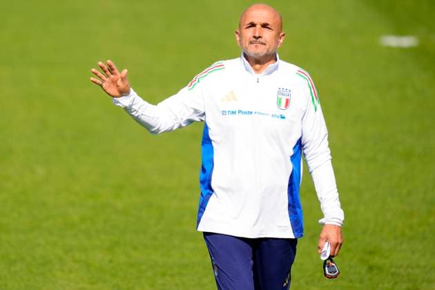 Italy& x2019;s head coach Luciano Spalletti during training session at the base camp in Iserlohn on June 26, 2024, UEFA EURO, EM, Europameisterschaft,Fussball 2024, Iserlohn, Germany - - Soccer .  Copyright: xFabioxFerrari LaPressex