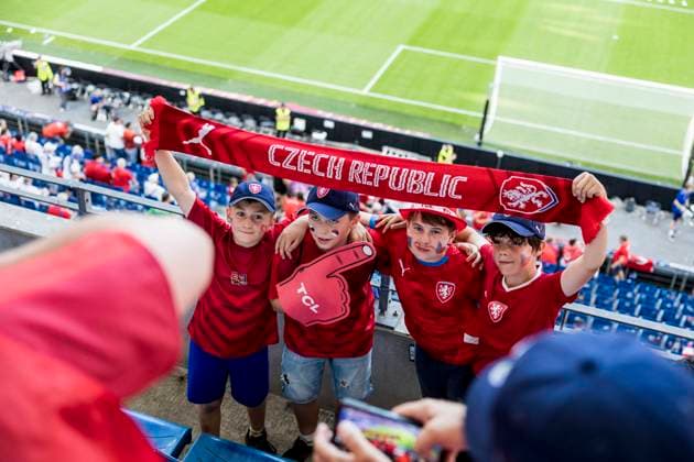 Czechia v Turkey, UEFA EURO, EM, Europameisterschaft,Fussball 2024, Hamburg, Germany Hamburg, Germany. 26th, June 2024. Football fans of Czechia seen on the stands before the UEFA Euro 2024 match in Group F between Czechia and Turkey at Volksparkstadion in Hamburg. Hamburg Germany  Copyright: xGonzalesxPhoto LassexLagonix