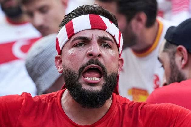 Hamburg, Germany, June 26th 2024: Fan of Turkiye during the UEFA EURO, EM, Europameisterschaft,Fussball 2024 Germany Group F match between Czechia and Turkiye at Volksparkstadion in Hamburg, Germany. (Daniela Porcelli SPP)  Copyright: xDanielaxPorcellix xSPPx spp-en-DaPoSp-20240626-DP100107