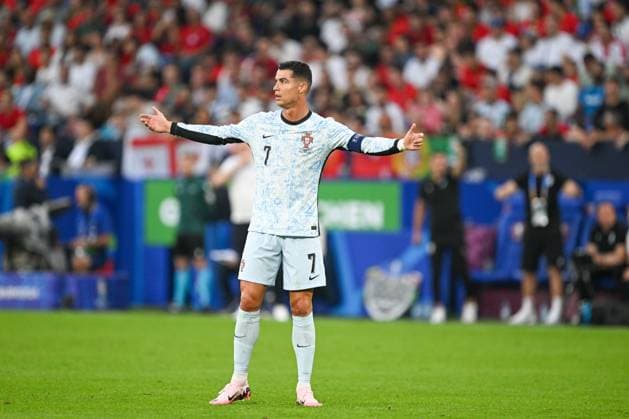EM 2024: Georgien - Portugal am 26.06.2024 in der Veltins Arena in Gelsenkirchen Cristiano Ronaldo 7 of Portugal unzufrieden