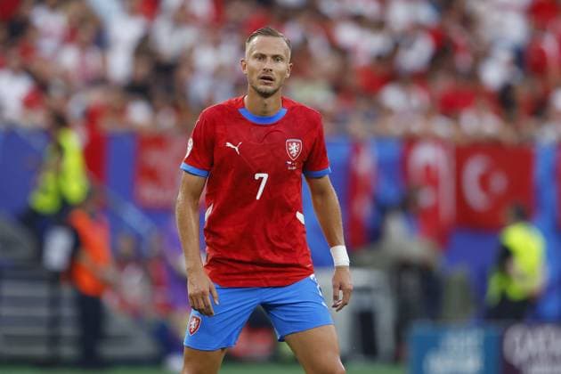 HAMBURG, Volksparkstadium ,26-06-2024 , European Football Championship Euro2024, Group stage match no.36 between Czechia and Turkiye, Czechia player Antonin Barak is sent off with a red card Czechia - Turkiye (Euro2024)  x25606148x Copyright: