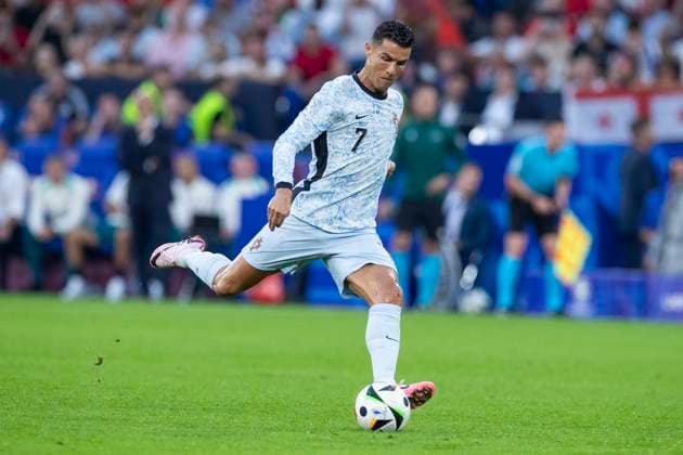 UEFA EURO, EM, Europameisterschaft,Fussball 2024: Georgien - Portugal; 26.06.2024 Cristiano Ronaldo (Portugal, 7). UEFA EURO 2024: Georgien - Portugal; Arena AufSchalke, Gelsenkirchen, am 26.06.2024 Copyright: xBEAUTIFULxSPORTS Meuselx