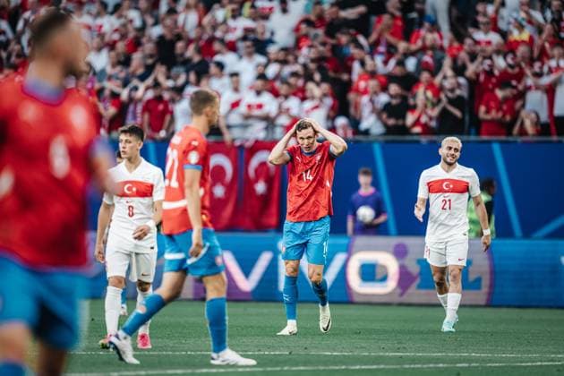 Fußball Herren UEFA-Fußball-Europameisterschaft 2024 Gruppe F Tschechien vs. Türkei 26.06.2024 Lukas Provod ( 14, Tschechien) schlägt enttäuscht die Hände über dem Kopf zusammen Berlin Olympiastadion Berlin Deutschland