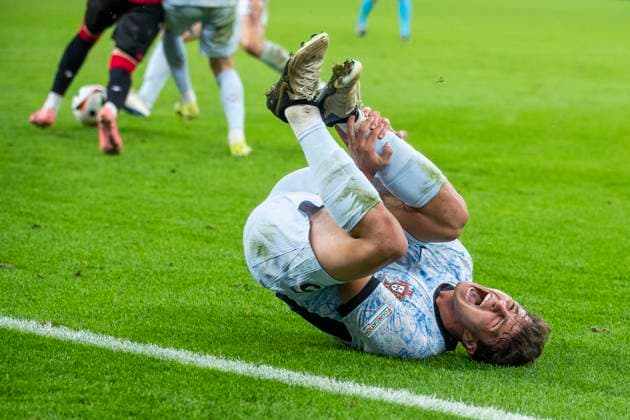 UEFA EURO, EM, Europameisterschaft,Fussball 2024: Georgien - Portugal; 26.06.2024 Joao Neves (Portugal, 15) schreit am Boden. UEFA EURO 2024: Georgien - Portugal; Arena AufSchalke, Gelsenkirchen, am 26.06.2024 Copyright: xBEAUTIFULxSPORTS Meuselx