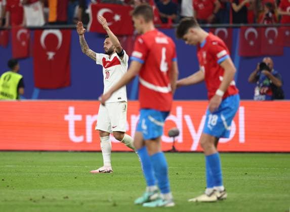 Hakan Ã?alhanoglu of Türkiye celebrates scoring to make it 0-1 Czechia v Turkiye, UEFA European Championship, EM, Europameisterschaft 2024, Group F, Football, Volksparkstadion, Hamburg, Germany - 26 Jun 2024 EDITORIAL USE ONLY No use with unauthorised audio, video, data, fixture lists, club league logos or live services. Online in-match use limited to 120 images, no video emulation. No use in betting, games or single club league player publications. Copyright: xMattxWest Shutterstockx 14555612bj