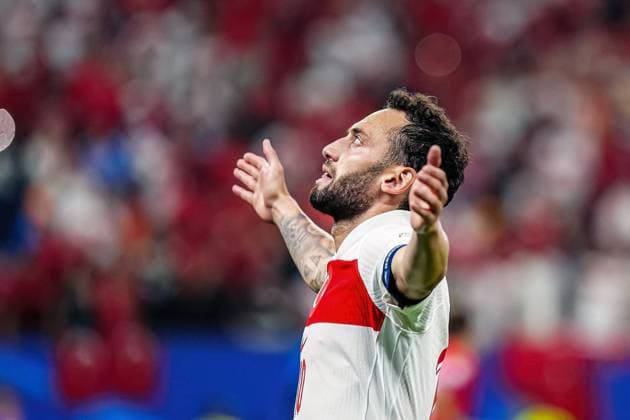Torjubel Jubel Hakan Calhanoglu (Tuerkei, 10) nach Tor zum 0:1 GER, Tschechien vs. Tuerkei, Fussball Europameisterschaft, UEFA EURO, EM, Europameisterschaft,Fussball 2024, Spieltag 3, 26.06.2024 GER, Tschechien vs. Tuerkei, Fussball Europameisterschaft, UEFA Euro 2024, Spieltag 3, 26.06.2024 Hamburg Copyright: xEibner-Pressefoto MarcelxvonxFehrnx EP_MFN