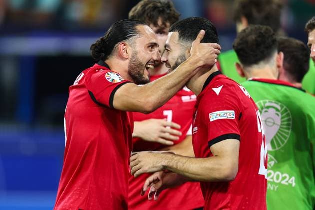 Georgia v Portugal 26 June 2024, Gelsenkirchen - UEFA EUROs - Group F - Georgia v Portugal - Georges Mikautadze of Georgia celebrates their second goal with Giorgi Kochorashvili of Georgia - Photo: Charlotte Wilson Offside. Gelsenkirchen Germany Copyright: xCharlottexWilsonx xOffsidexOffside