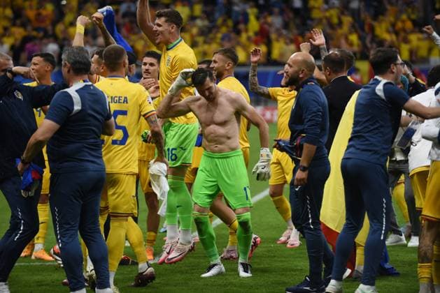 26.06.2024 Arena Frankfurt Stadium Fußball-Europameisterschaft 2024 - UEFA EURO, EM, Europameisterschaft,Fussball 2024 Rumänien - Slowakei Jubel Torwart Florin Nita (Rumänien ROU, 01)