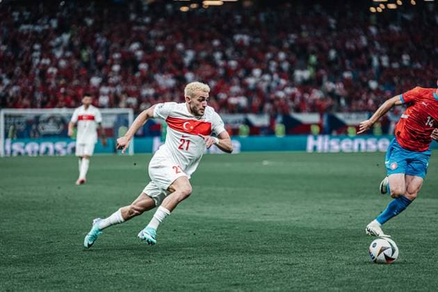 Fußball Herren UEFA-Fußball-Europameisterschaft 2024 Gruppe F Tschechien vs. Türkei 26.06.2024 Baris Yilmaz ( 21, Türkei) Berlin Olympiastadion Berlin Deutschland