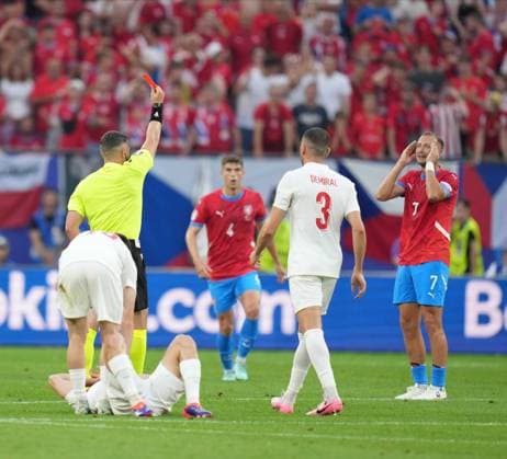 Referee Istvan Kovacs during UEFA EURO, EM, Europameisterschaft,Fussball 2024 Group F football match between Turkiye and Czechia at Volksparkstadion in Hamburg, Germany, on 26 June, 2024. (Mehmet Sirin Toplaoglu - Depo Photos) 18364603