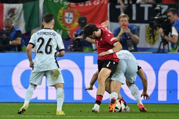 Francisco Conceicao (Portugal)Khvicha Kvaratskhelia (Georgia)Diogo Dalot (Portugal) during the UEFA EURO, EM, Europameisterschaft,Fussball Germany 2024 match between Georgia 2-0 Portugal at Arena AufSchalke on June 26, 2024 in Gelsenkirchen, Germany. Noxthirdxpartyxsales  (257799395)