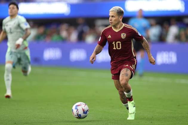 Venezuela v Mexico 26 June 2024 Inglewood USA, Copa America Venezuela v Mexico - Yeferson Soteldo of Venezuela. (Photo by Mark Leech). Inglewood California USA Copyright: xMarkxLeechxOffside