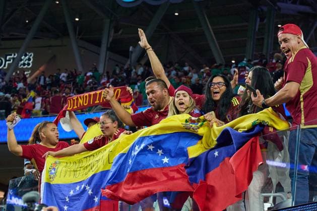 RECORD DATE NOT STATED Copa America USA 2024 Venezuela 1-0 Mexico Fans o Aficion during the CONMEBOL Copa America 2024 group B match between Venezuela and Mexico, at SoFi Stadium, on June 26, 2024 in Inglewood, California, United States. INGLEWOOD CALIFORNIA UNITED STATES  Copyright: xJorgexMartinezx 20240626221108_CA_GB_2024_VEN_MEX_FANS259