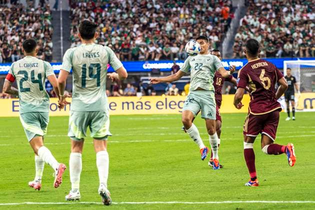 Guillermo Martinez Ayala of Mexico during the Copa America 2024 CONMEBOL group stage game between Venezuela and Mexico at Estadio SoFi in Los Angeles, California. (Richard Callis SPP) Copyright: xRichardxCallis SPPx spp-en-RiCa-richiecallis240624-1030315