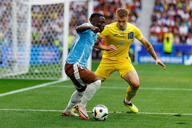 UEFA EURO, EM, Europameisterschaft,Fussball 2024: Ukraine Vs Belgium in Germany - 26 Jun 2024 Jeremy Doku (L) of Belgium and Volodymyr Brazhko (R) of Ukraine seen in action during the UEFA Euro 2024 match between Ukraine and Belgium at MHPArena. Final score; Ukraine 0:0 Belgium. Stuttgart Germany Copyright: xMaciejxRogowskix xSOPAxImagesx MROGOWSKI-08