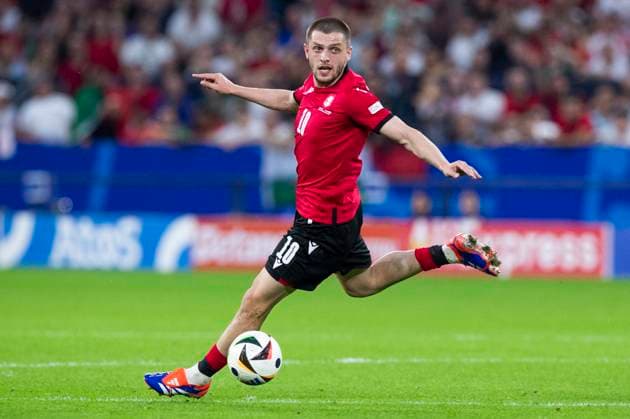 UEFA EURO, EM, Europameisterschaft,Fussball 2024: Georgien - Portugal; 26.06.2024 Giorgi Chakvetadze (Georgien, 10). UEFA EURO 2024: Georgien - Portugal; Arena AufSchalke, Gelsenkirchen, am 26.06.2024 Copyright: xBEAUTIFULxSPORTS Meuselx