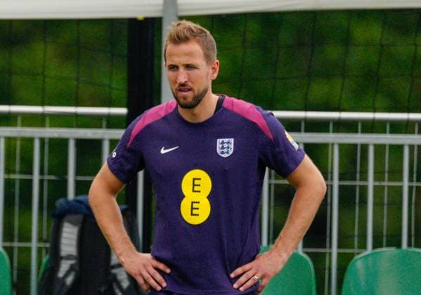 Harry Kane of England England Training, UEFA European Championship, EM, Europameisterschaft 2024, Football, Spa & Golf Resort Weimarer Land, Blankenhain, Germany, 27 Jun 2024 EDITORIAL USE ONLY No use with unauthorised audio, video, data, fixture lists, club league logos or live services. Online in-match use limited to 120 images, no video emulation. No use in betting, games or single club league player publications. Copyright: xDavexShopland Shutterstockx 14559245bg