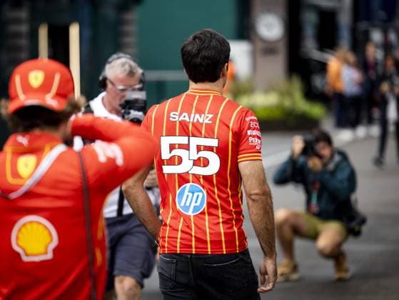 SPIELBERG - Carlos Sainz (Ferrari) arrives at the Red Bull Ring race circuit in the run-up to the Austrian Grand Prix. ANP SEM VAN DER WAL xVIxANPxSportx xxANPxIVx 502193350 originalFilename: 502193350.jpg