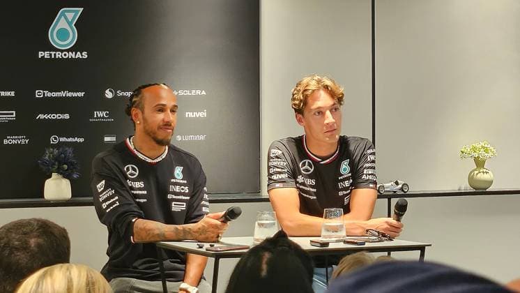 Sport Bilder des Tages Formel 1 Großer Preis von Österreich 2024 27.06.2024, Red Bull Ring, Spielberg, Formel 1 Großer Preis von Österreich 2024 , im Bild Lewis Hamilton (GBR), Mercedes-AMG Petronas Formula One Team, George Russell (GBR)