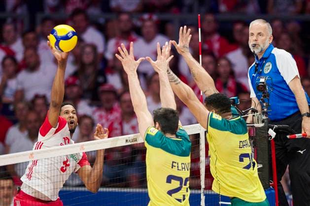 27.06.2024 LODZ, ATLAS ARENA SIATKOWKA MEZCZYZN (VOLLEYBALL) FIVB LIGA NARODOW W SIATKOWCE MEZCZYZN ( FIVB MEN™S VOLLEYBALL NATIONS LEAGUE 2024 MECZ (GAME) POLSKA - BRAZYLIA ( POLAND - BRASIL) NZ. WILFREDO LEON VENERO FOTO RADOSLAW JOZWIAK CYFRASPORT NEWSPIX.PL --- Newspix.pl  RA2_9259