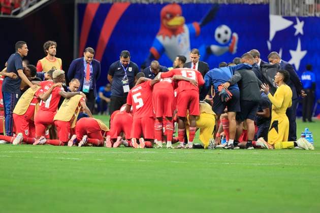 ATLANTA, GA - JUNE 27: The Panamanian team celebrates together after winning the Thursday evening soccer game between the USA and Panama on June 27, 2024 at the Mercedes-Benz Stadium in Atlanta, Georgia. (Photo by David J. Griffin Icon Sportswire) SOCCER: JUN 27 CONMEBOL Copa America - Panama vs United States EDITORIAL USE ONLY Icon9532406271792