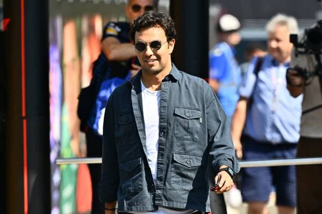 28.06.2024, xrarjax, Motorsport FIA Formel 1, Großer Preis von Österreich 2024 emspor, v.l. Sergio Checo Perez (Oracle Red Bull Racing) (FIA REGULATIONS PROHIBIT ANY USE OF PHOTOGRAPHS as IMAGE SEQUENCES and or QUASI-VIDEO) Spielberg