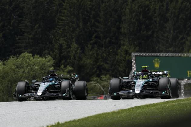 44 HAMILTON Lewis (gbr), Mercedes AMG F1 Team W15, action and 63 RUSSELL George (gbr), Mercedes AMG F1 Team W15, action during the Formula 1 Qatar Airways Austrian Grand Prix 2024, 11th round of the 2024 Formula One World Championship, WM, Weltmeisterschaft from June 28 to 30, 2024 on the Red Bull Ring, in Spielberg, Austria - F1 - AUSTRIAN GRAND PRIX 2024 DPPI Panoramic 240628_R11_AUSTRIA_DP_FG009747