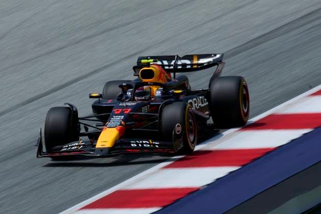 F1 Grand Prix of Austria - Practice Sergio Perez of Mexico driving the (11) Oracle Red Bull Racing RB20 on track during practice ahead the F1 Grand Prix of Austria at Red Bull Ring on June 28, 2024, in Spielberg, Austria. Spielberg Red Bull Ring Spielberg Austria RL_GPF1AT24_00268 Copyright: xRicardoxLarreinax
