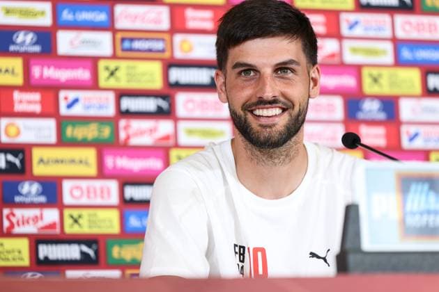 SOCCER - UEFA EURO, EM, Europameisterschaft,Fussball 2024 BERLIN,GERMANY,28.JUN.24 - SOCCER -UEFA EURO 2024, OEFB, Oesterreichischer Fussball-Bund, press conference, PK, Pressekonferenz Image shows Florian Grillitsch (AUT). GEPAxpictures xArminxRauthner