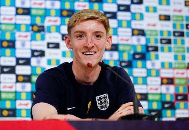 Sport Bilder des Tages Anthony Gordon of England press conference, PK, Pressekonferenz England Press Conference, UEFA European Championship, EM, Europameisterschaft 2024, Round of 16, Football, Spa & Golf Resort Weimarer Land, Blankenhain, Germany, 28 Jun 2024 EDITORIAL USE ONLY No use with unauthorised audio, video, data, fixture lists, club league logos or live services. Online in-match use limited to 120 images, no video emulation. No use in betting, games or single club league player publications. Copyright: xDavexShopland Shutterstockx 14560774c