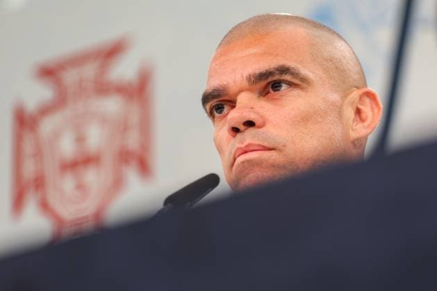 EM 2024: Portugal Pressekonferenz mit Pepe in Marienfeld 28.06.2024 Pressekonferenz mit Pepe ( 3, Portugal)