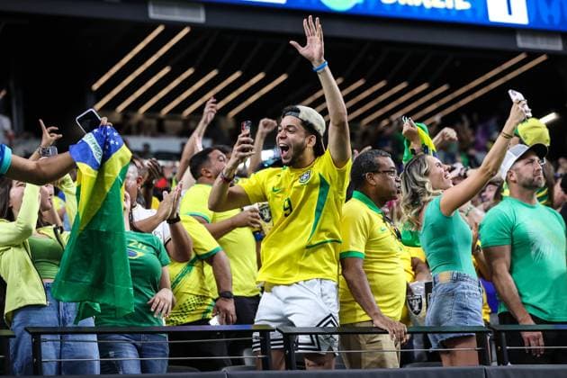 June 28, 2024: Brazil fans celebrate a goal during the CONMEBOL Copa America Group D Stage match at Allegiant Stadium between Paraguay vs Brazil on June 28, 2024 in Las Vegas, NV. CSM. Las Vegas United States of America - ZUMAc04_ 20240628_zma_c04_026 Copyright: xChristopherxTrimx