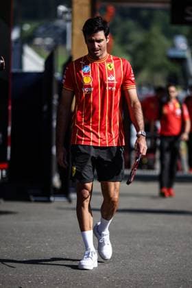 SAINZ Carlos (spa), Scuderia Ferrari SF-24, portrait during the Formula 1 Qatar Airways Austrian Grand Prix 2024, 11th round of the 2024 Formula One World Championship, WM, Weltmeisterschaft from June 28 to 30, 2024 on the Red Bull Ring, in Spielberg, Austria - F1 - AUSTRIAN GRAND PRIX 2024 DPPI Panoramic  240629_R11_AUSTRIA_DP_XB3_7904