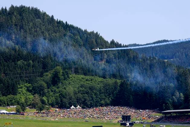 FORMULA 1 - GP of Austria 2024 SPIELBERG,AUSTRIA,29.JUN.24 - MOTORSPORTS, FORMULA 1 - Grand Prix of Austria, Red Bull Ring, sprint race. Image shows a showact of Dario Costa (Red Bull).  GEPAxpictures xMarioxBuehner-Weinrauch