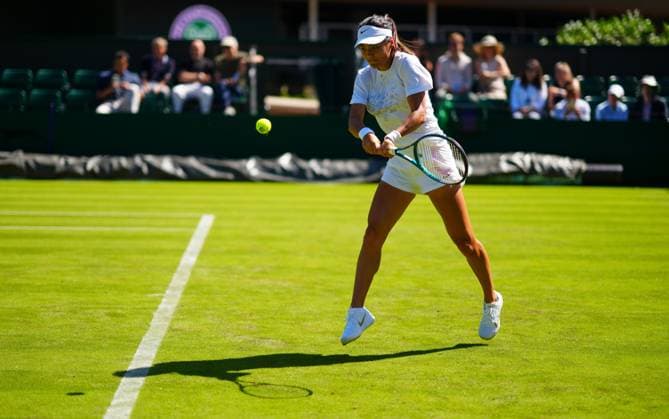 Emma Raducanu practices on Court 18 Wimbledon Tennis Championships, Practice and Previews, The All England Lawn Tennis and Croquet Club, London, UK - 29 Jun 2024  Copyright: xJavierxGarcia Shutterstockx 14560180ak