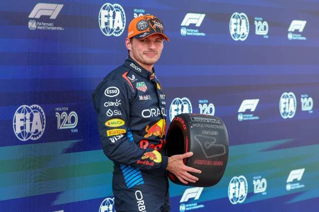 Max Verstappen (Red Bull) mit dem Pole Position Award, Qualifying, Grosser Preis von Oesterreich, Motorsport, Herren, Formel 1, 29.06.2024 Spielberg Steiermark Oesterreich