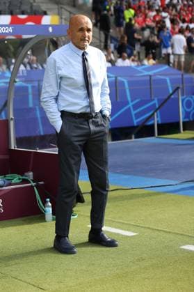 29.06.2024, xtgx, Fussball EM 2024 1 8 Finale, Schweiz - Italien emspor, v.l. Trainer Head Coach Luciano Spalletti (Italien) (UEFA REGULATIONS PROHIBIT ANY USE OF PHOTOGRAPHS as IMAGE SEQUENCES and or QUASI-VIDEO) Berlin