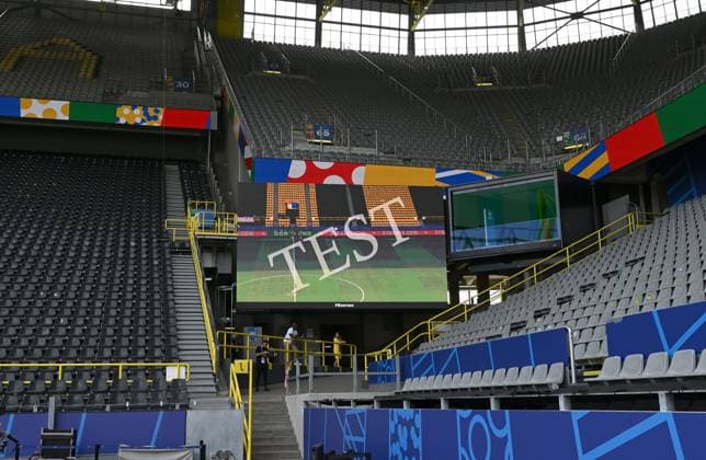 Fußball, Herren, Saison 2023 24, Euro EM 2024 (Achtelfinale in Dortmund), Deutschland - Dänemark, Test der Anzeigetafel vor dem Spiel, 29.06. 2024, Copyright: xMatthiasxKochx